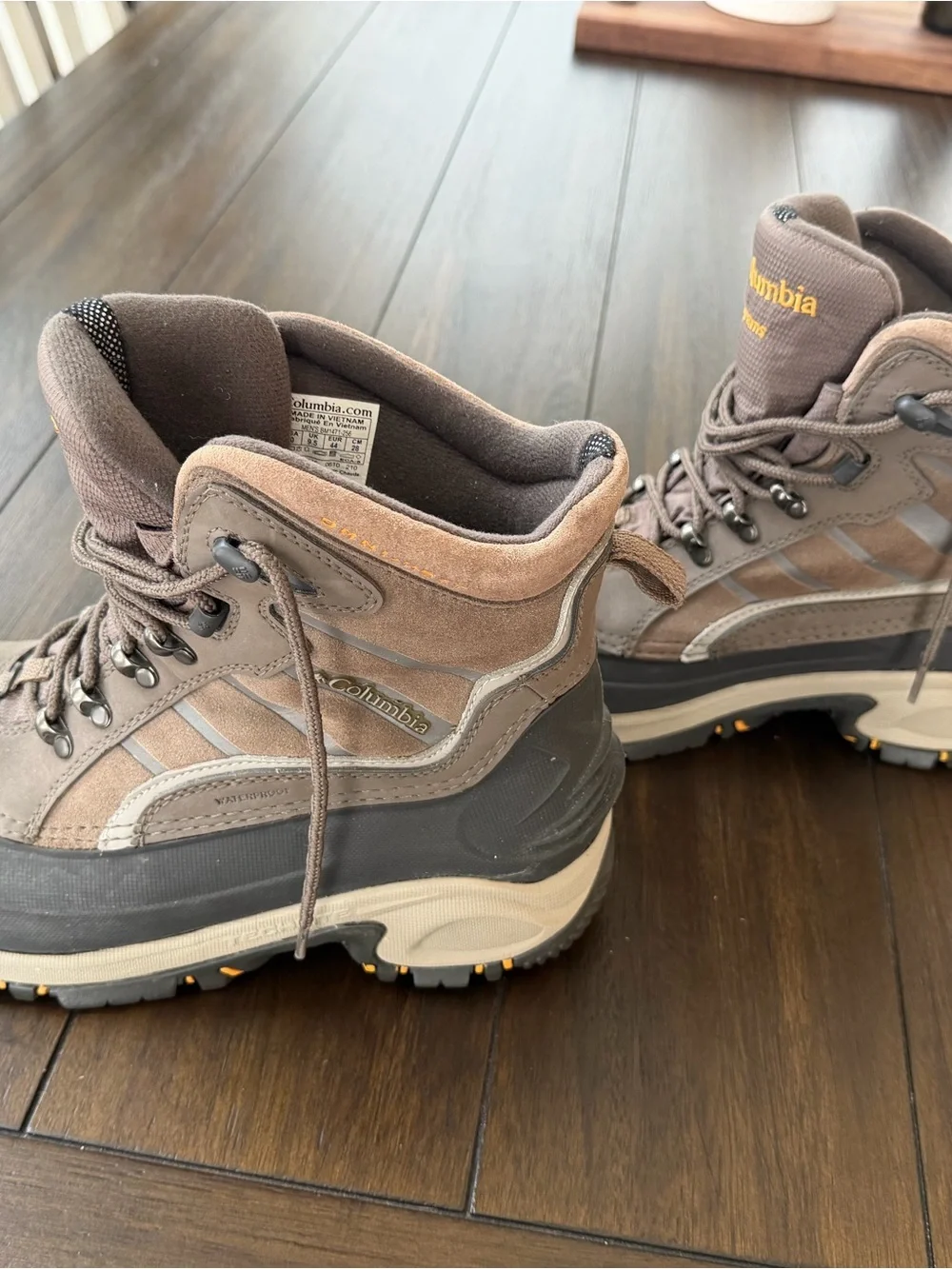 Columbia Omni Grip Boots 200 Grams Insulated Waterproof BM1471-256 Mens 10